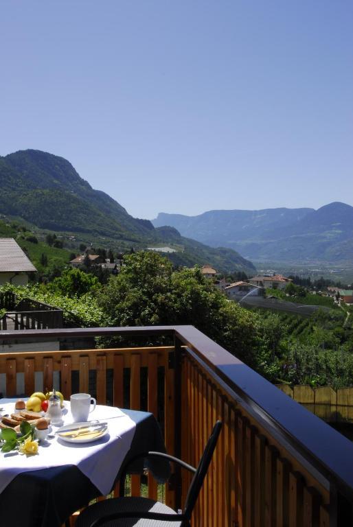 Der Blaue Reiter Aparthotel Schenna Bilik gambar
